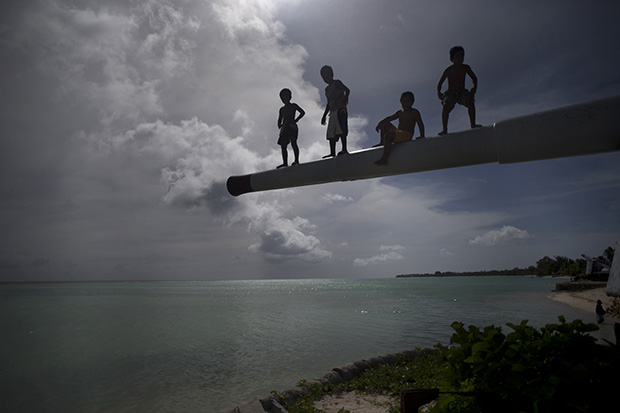 Head On Exhibition: <i>Kirabati &ndash; A Line in The Sand</i>